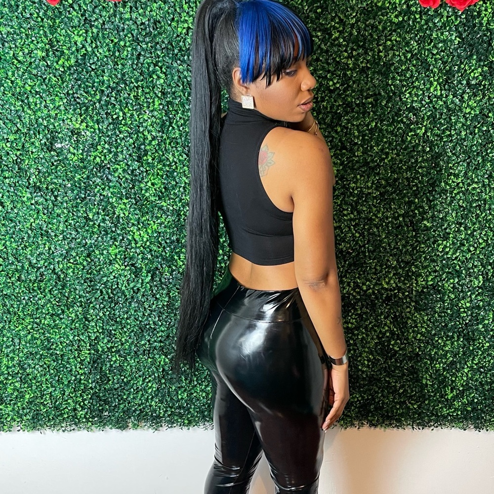 NWT Ladies Black Mock Neck Crop Top